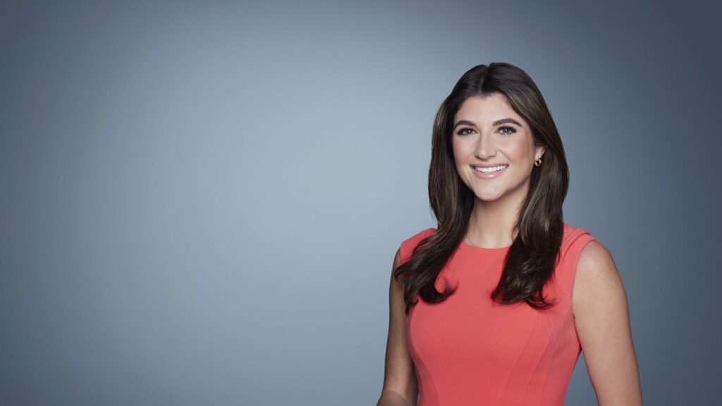 Alayna Treene Photo - WikiiTrends