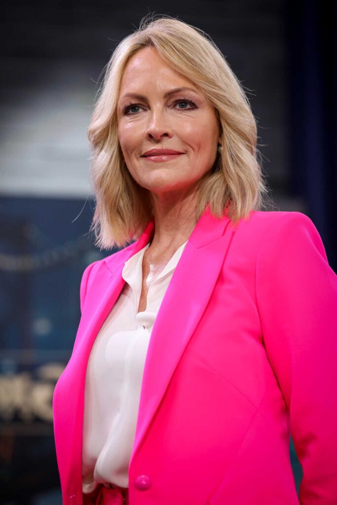 Julie Haener Photo - WikiiTrends