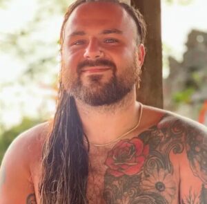 Tad Starsiak Photo without a Shirt - WikiiTrends