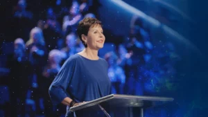 Joyce Meyer - WikiiTrends/ During Speech