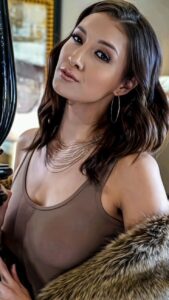 Bella Rolland photo - wikiiTrends