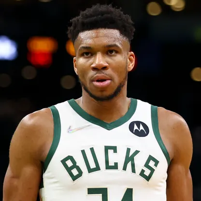 Giannis Antetokounmpo Photo - WikiiTrends