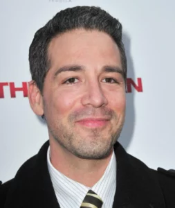 Hector Hank photo - wikiiTrends