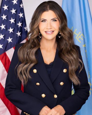 Kristi Noem Photo - WikiiTrends