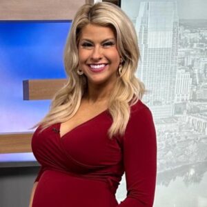 Nikki‑Dee Ray Photo When Pregnant - WikiiTrends