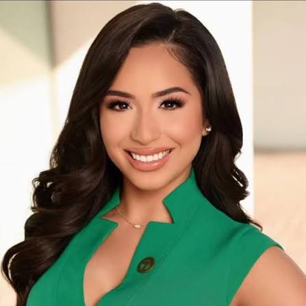 Abigail Velez Photo - WikiiTrends